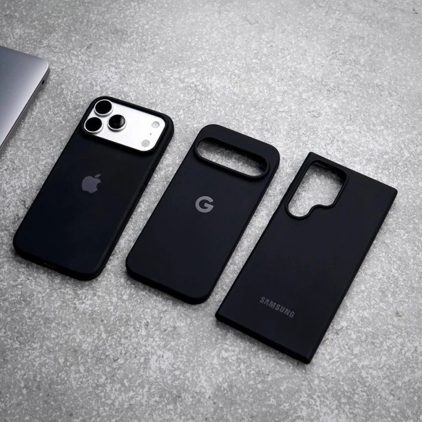 Rich Black Matte TPU Case for iPhone - Soft Protective Cover, Anti-Dust, Non-Sticky, Slim & Lightweight, Scratch Resistant