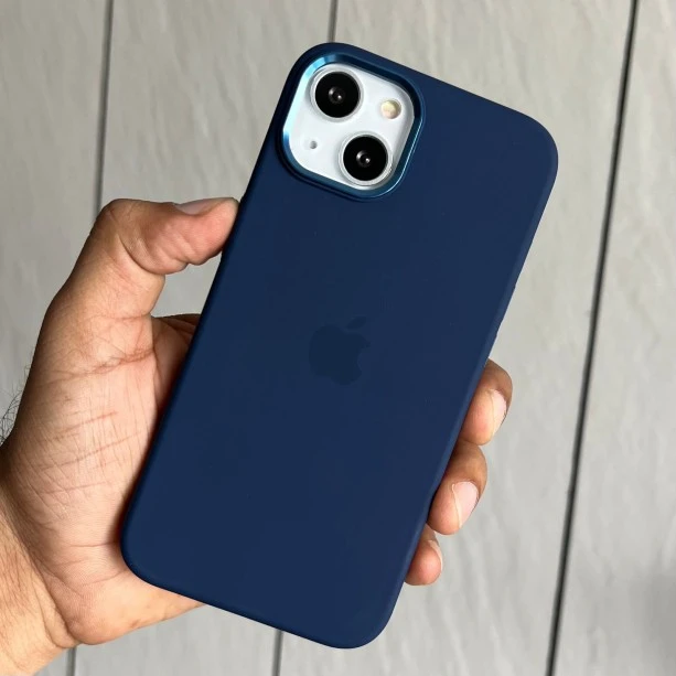Silicon case with metal buttons for iPhone 11 dark blue