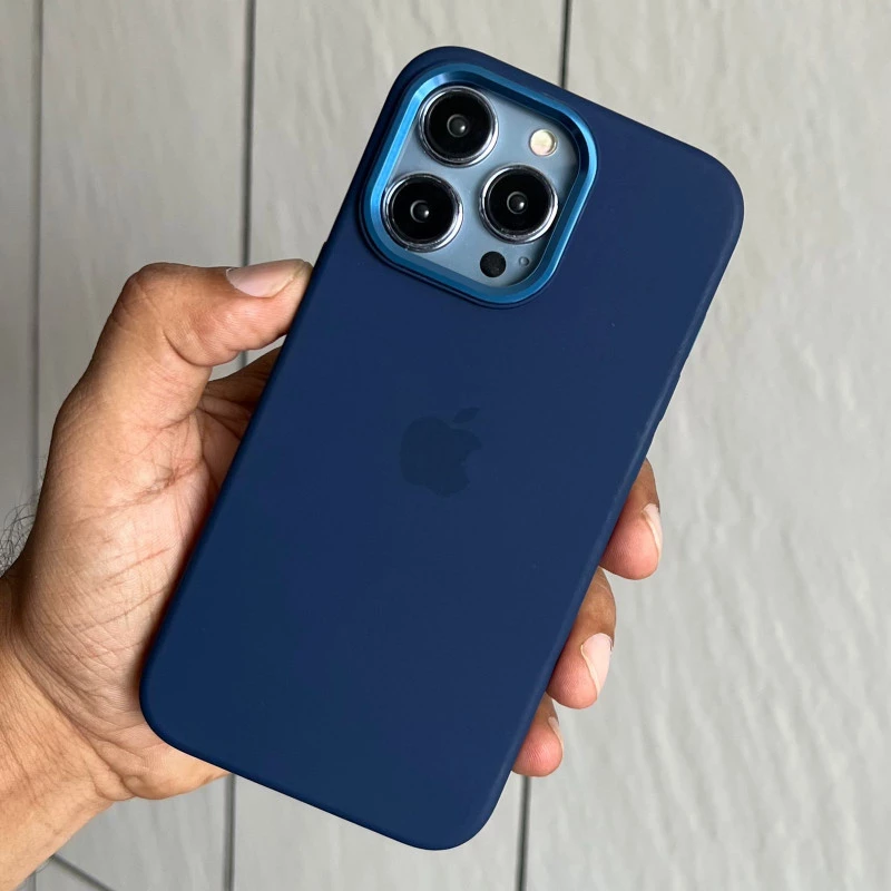 Silicon case with metal buttons for iPhone 13 Pro Max dark blue