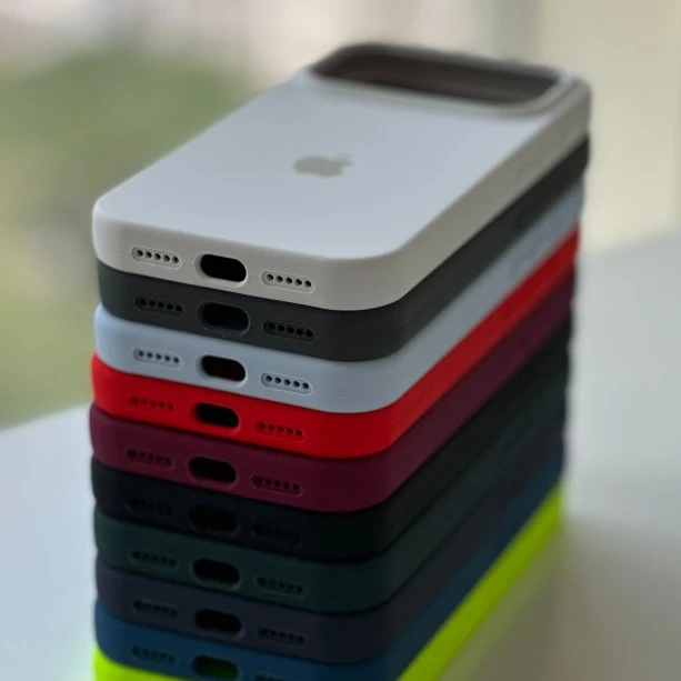 Wine Red Silicon Case For iPhone 17 Pro