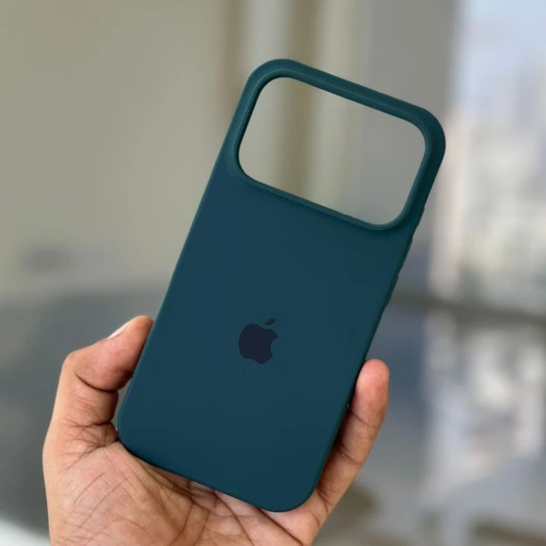 Russian Blue Silicon Case For iPhone 17 Pro Max